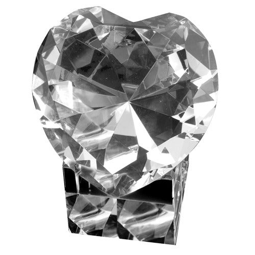 Heart-Shaped Clear Glass Crystals for Diamond Sorting and Color Grading