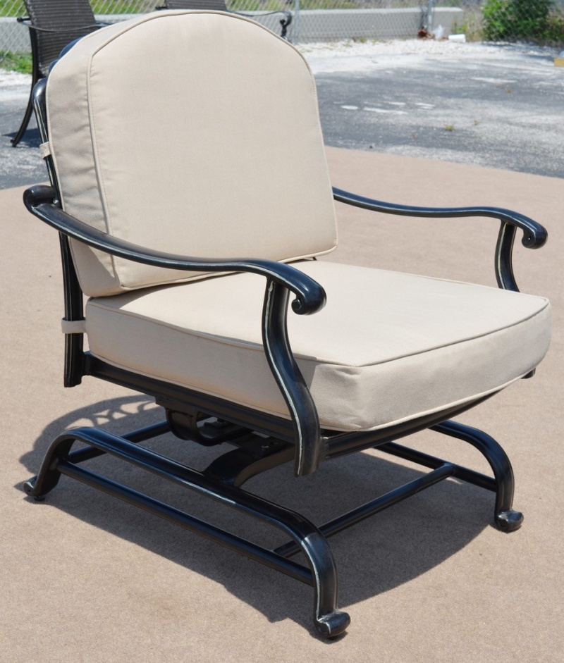 Elisebeth Motion Club Chair