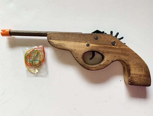 36 Pieces Wooden Gun Shutting Robber Band - Toy Weapons
