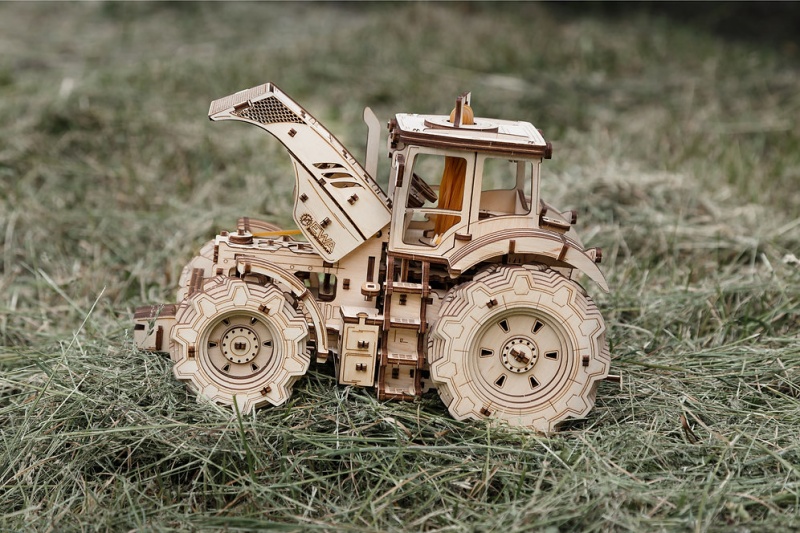 Tractor Construction Kit