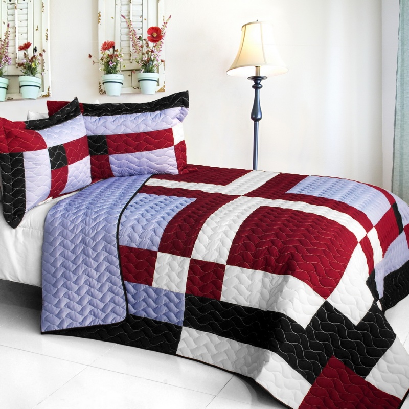 3Pc Vermicelli - Quilted Patchwork Quilt Set - Wine Field