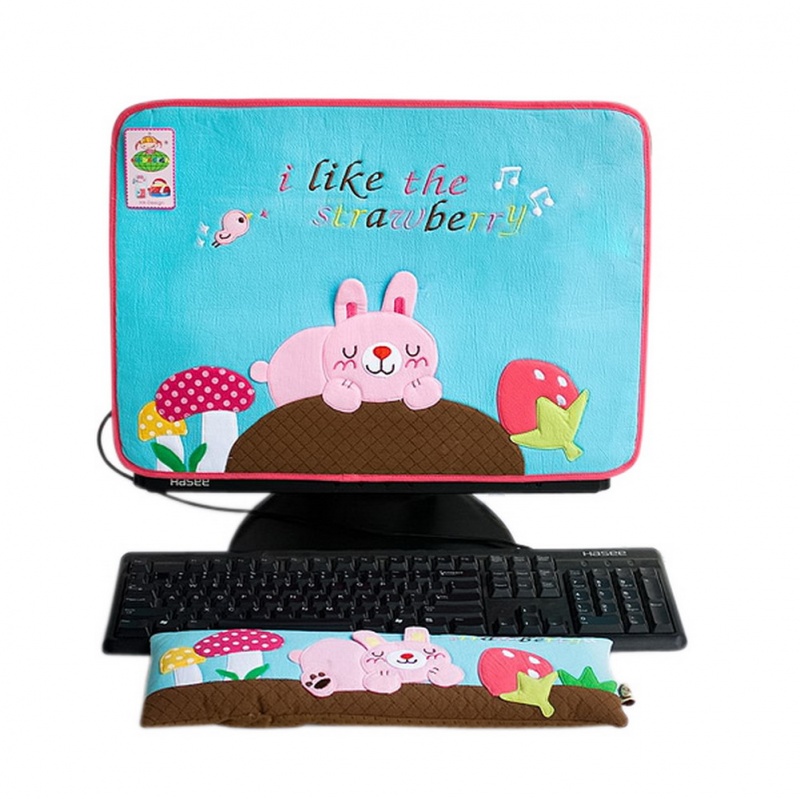 Embroidered Applique Fabric Art 17 Inch Monitor Screen Cover & Wrist Rest Pad - Strawberry