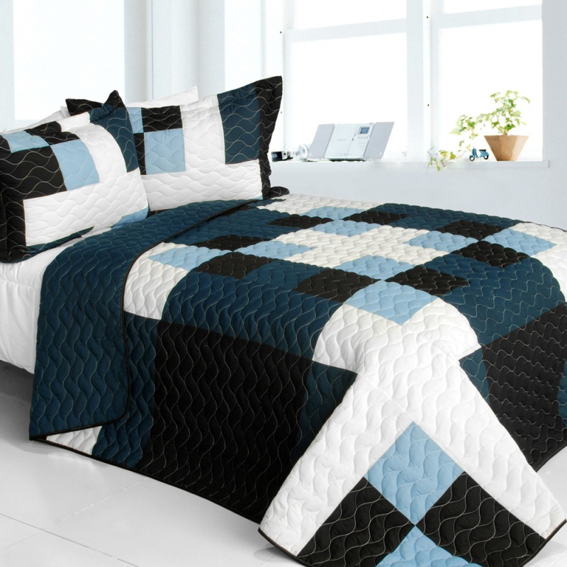 3Pc Vermicelli-Quilted Patchwork Quilt Set - Ice City