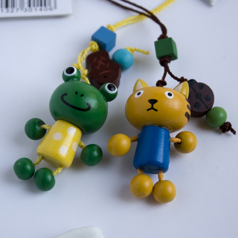 - Cell Phone Charm Strap / Camera Charm Strap - Yellow Cat & Frog