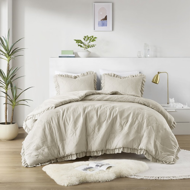 Diamond Quilted Ruffle Edge Comforter Set