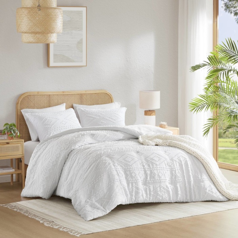 Gigi Comforter Mini Set, White Color