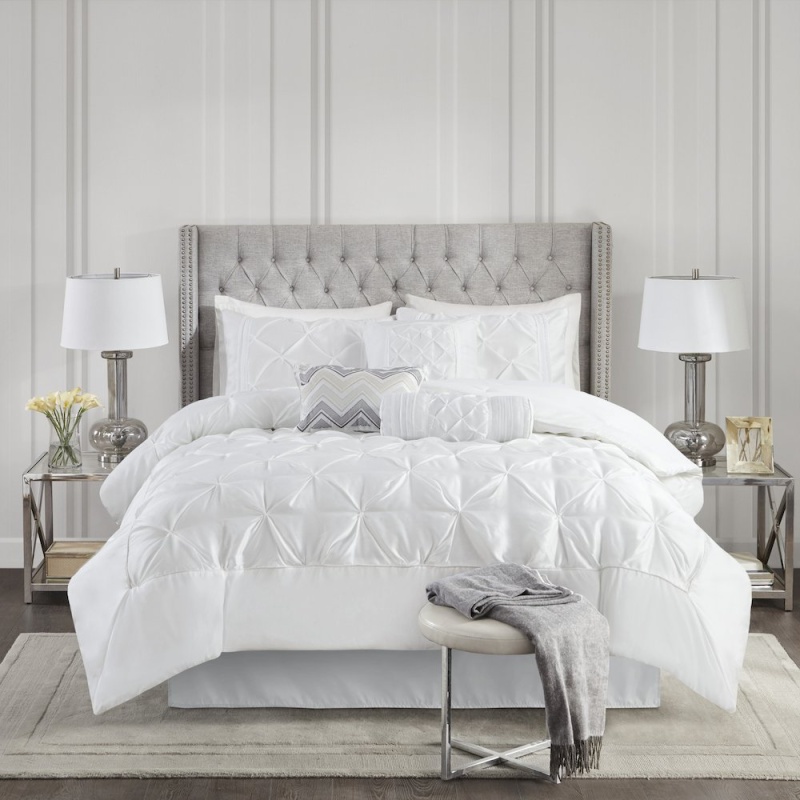 Laurel 7-Piece Tufted Comforter Set