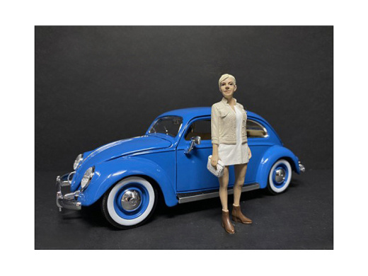 Partygoers Figurine IV - 1/18 Scale Models by American Diorama