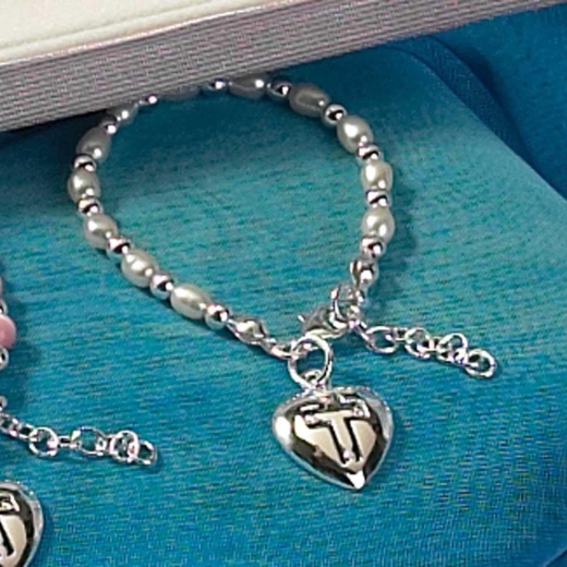 Dainty Baby Bracelet With Heart Dangle