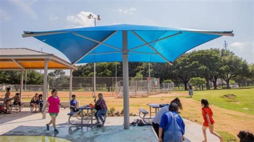 20' X 20'X 8' High Square Shade Umbrella