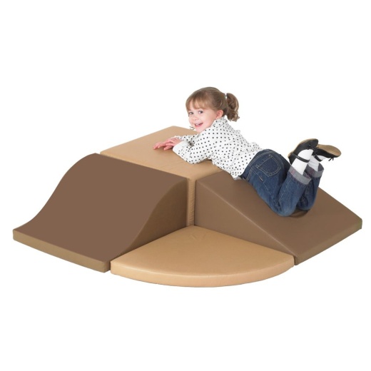 Soft Play Cozy Woodland Terrace