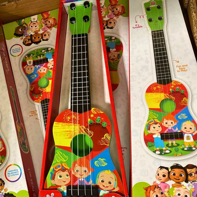 First Act Ukulele (34 Pcs Lot)