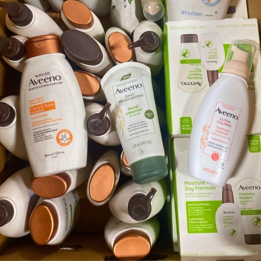 Aveeno Mix Includes Body Wash,Cleanser,Shampoo,Lotion (40 Pcs Lot)