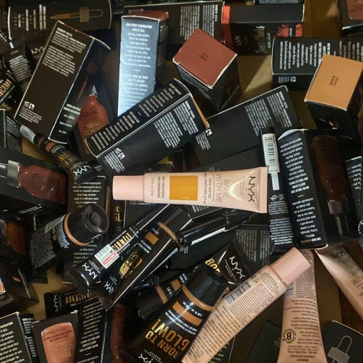 Nyx Assorted Foundations & Shadow + Liner Primer (50 Pcs Lot)