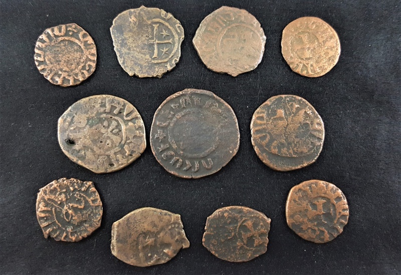Dealer Lot Of Eleven (11) Bronze Cilician Armenian Coins.(Lg)