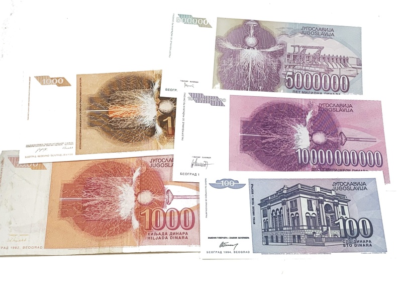 Tesla: Five Different Yugoslavia Banknotes (Billfold)