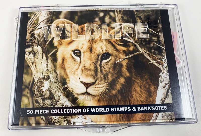 Wildlife: 50 Piece Collection Of World Stamps & Banknotes (Clear Box)