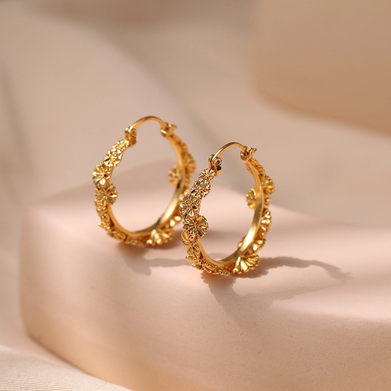 Hypoallergenic Simple & Casual Retro 18K Real Gold Plated Copper Flower Hoop Earrings For Women Party 3.3Cm Dia., 1 Pair