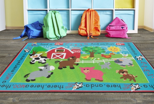 E-I-E-I-O 6'X8'4 Learning Rug - Interactive Nursery Decor for Early Readers