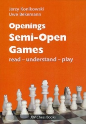 Three Hundred Chess Games: Siegbert Tarrasch: 9781880673188: :  Books