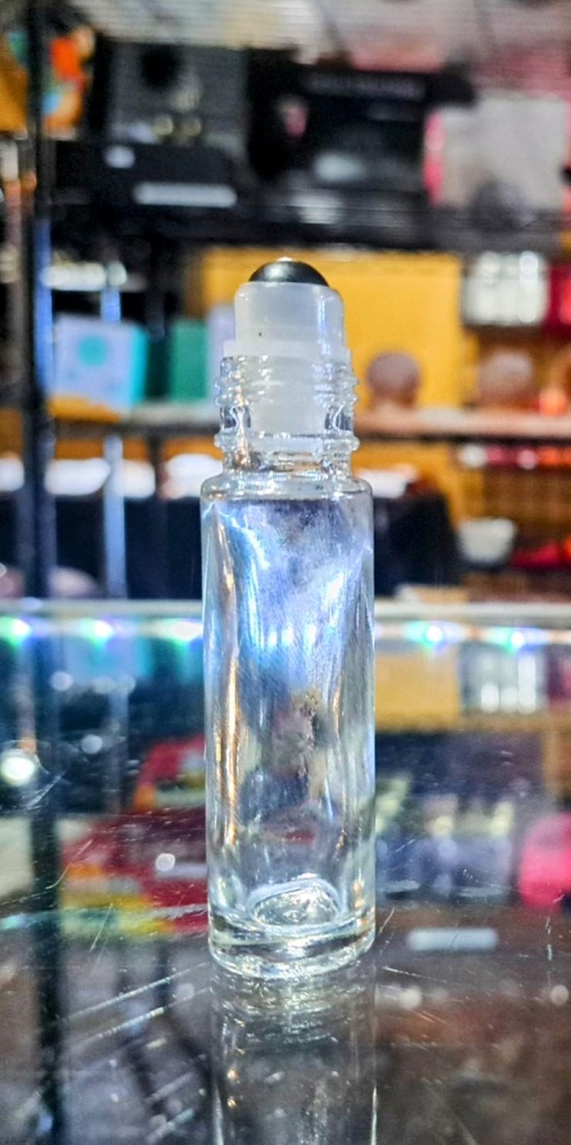 Damascus Rose Fragrance Oil: Rose Essential Oil for Perfume and Aromatic Uses