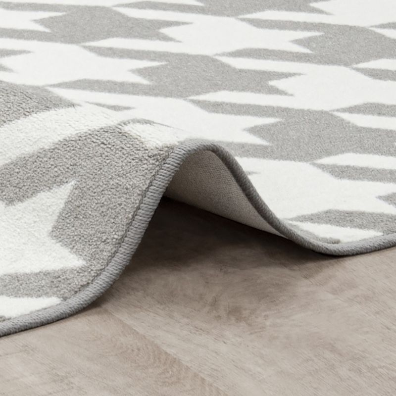 Windsor 10'9" X 13'2" Area Rug In Color Morning Fog