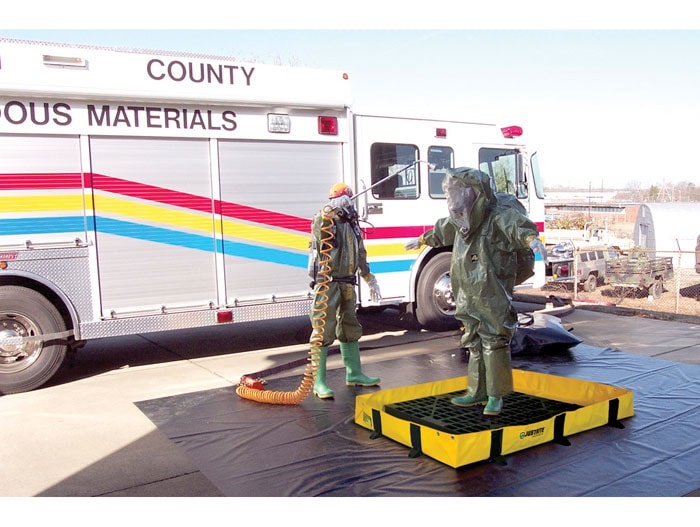 4' X 4' X 8", 79 Gallon Spill Capacity, Folding Spill Containment Berm