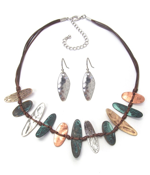 Textured Multi Metal Link Necklace Set