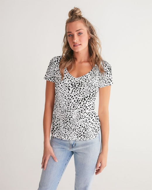 Women's V-Neck Tee Cheetah White