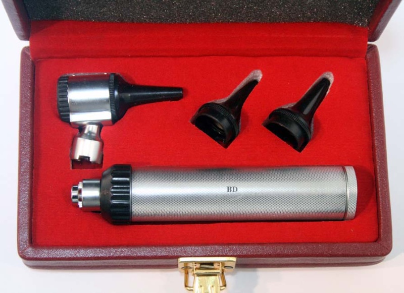 Professional Diagnostic Otoscope Kit