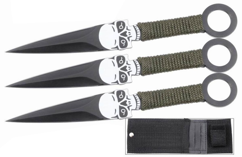Set Of 3 Throwing Knives With A Skull Design & Sheath