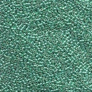 Db426 Galvanized Medium Green Dyed - Miyuki Delica Seed Beads - 11/0