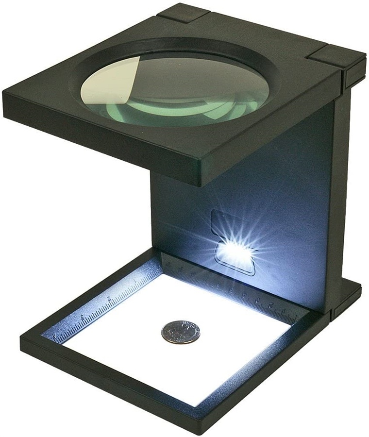 Hawk Foldable Magnifier With 3 Led Lights