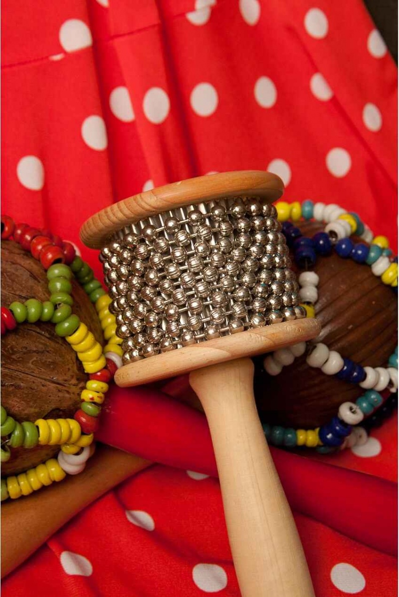 Dobani Medium Wooden Cabasa With Metal Beads