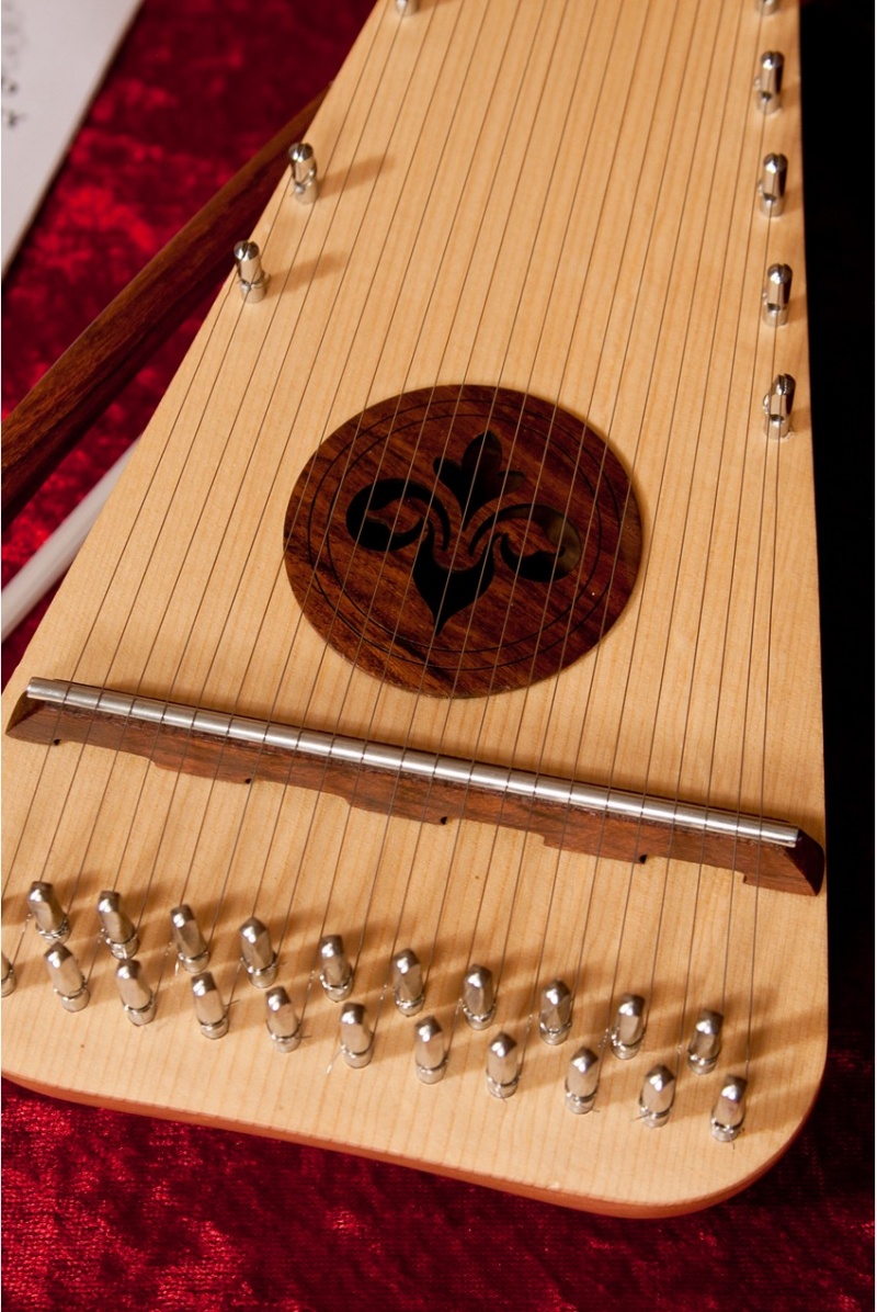 Roosebeck Soprano Rounded Psaltery Right-Handed