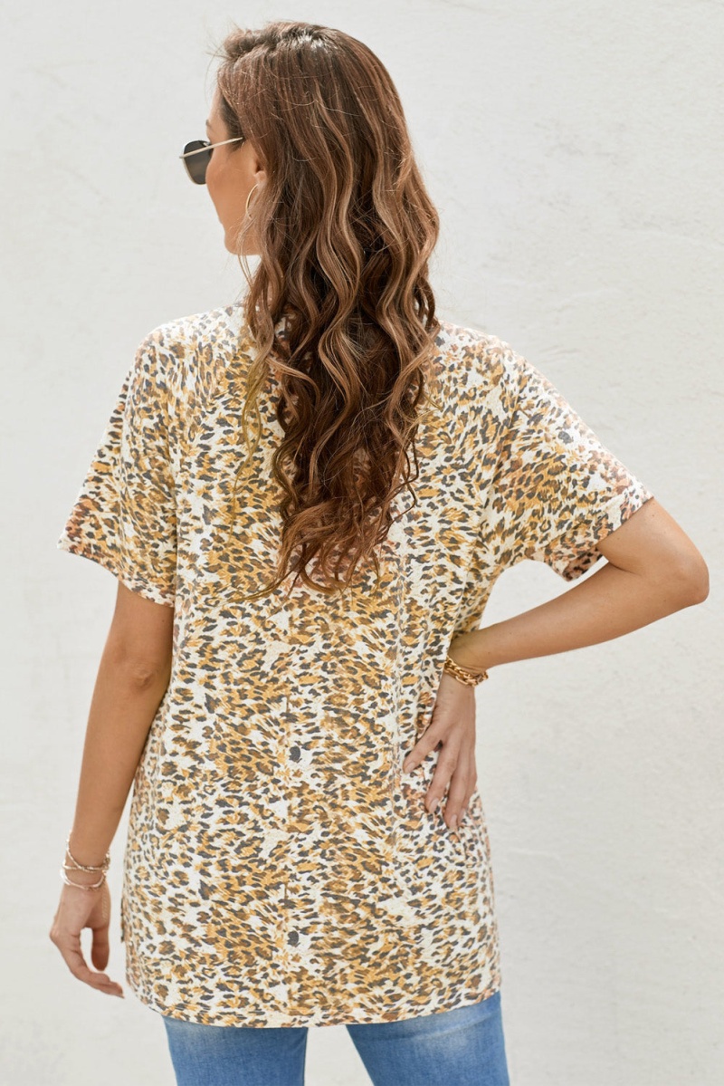 Women's Casual Short Sleeve Yellow V Neck Front Pocket Leopard Tee