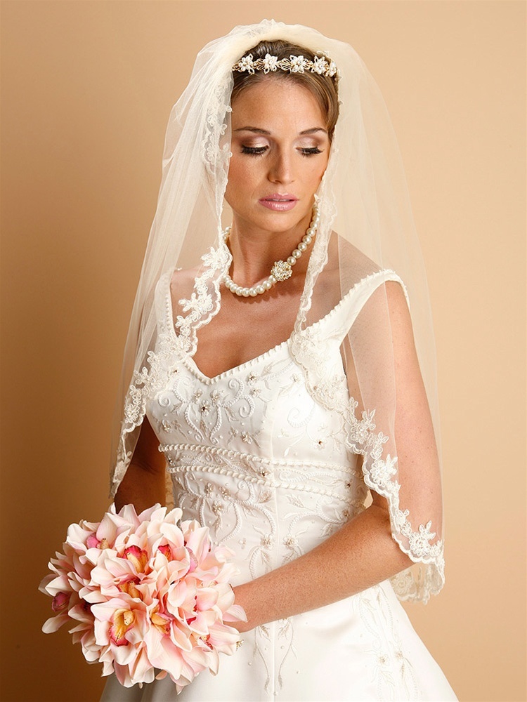 Lace Embroidered Mantilla Wedding Veil - White -