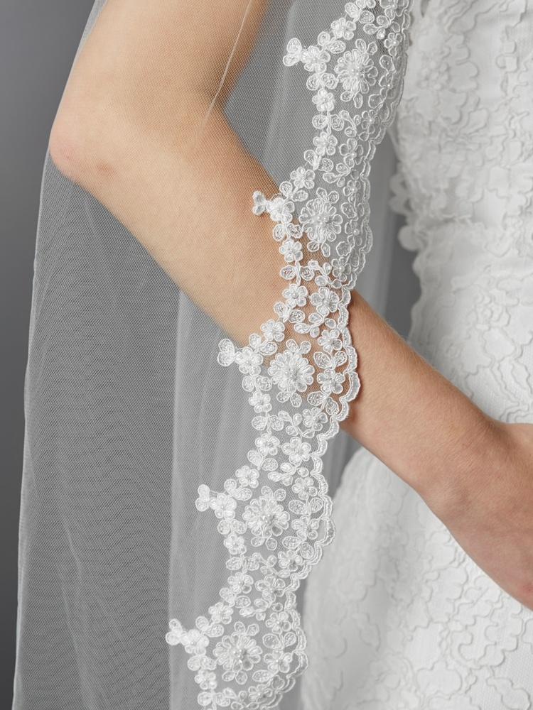 Floor Or Chapel Length Wedding Mantilla Veil With Lace