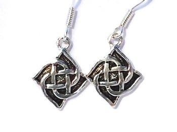 Sterling Silver Celtic Knot Dangle Earring