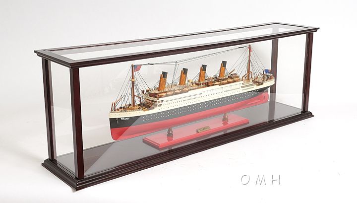 Display Case For Cruise Liner Mid