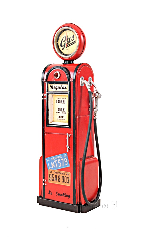 Gas Pump W/Clock 1:4