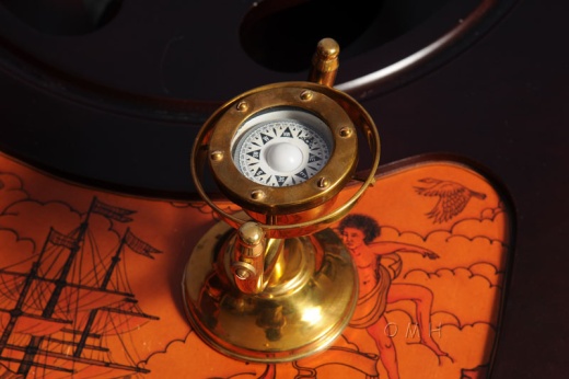Gimbaled Compass - A Touch of Vintage Charm for Your Home Decor