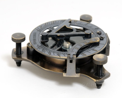Sundial Compass in Wood Box (Small)