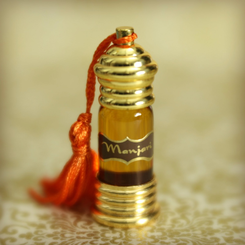 Perfume Attar Oil Manjari For Protection - 6Ml