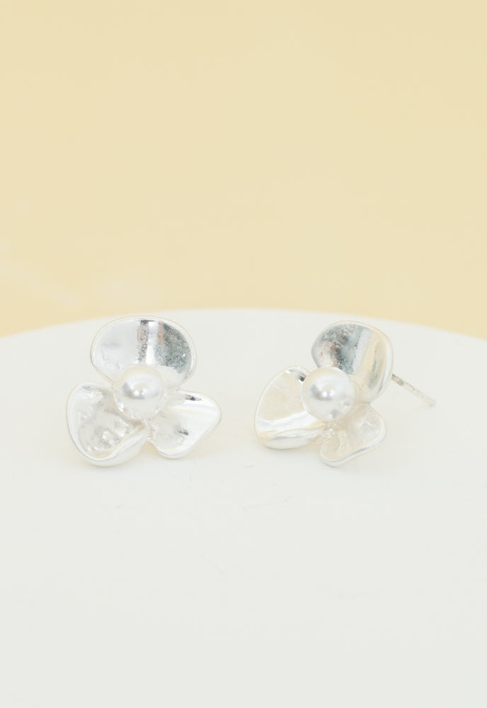 Perennial Bloom Earrings In Silver