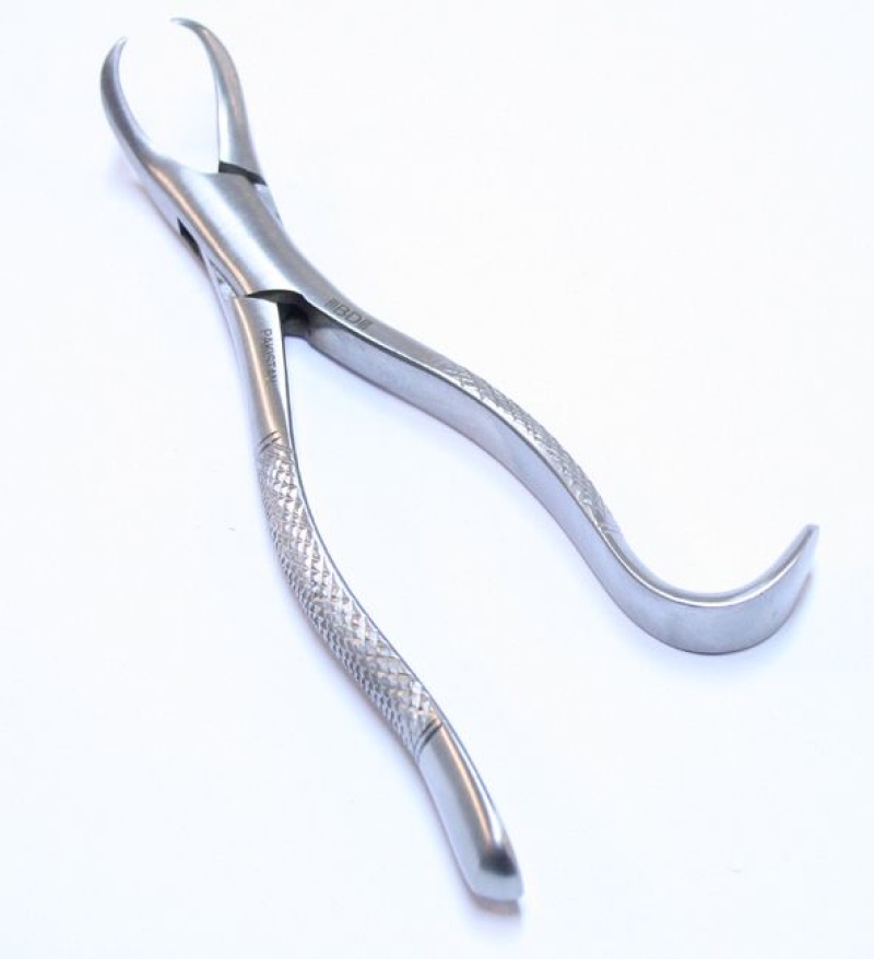 Dental Instruments 1 Pc Extracting Forceps 16S Stainless Steel
