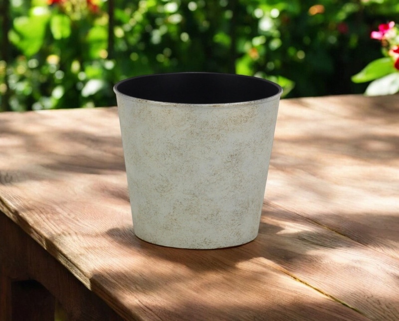 7" Silver Recycled Plastic Round Pot Planter