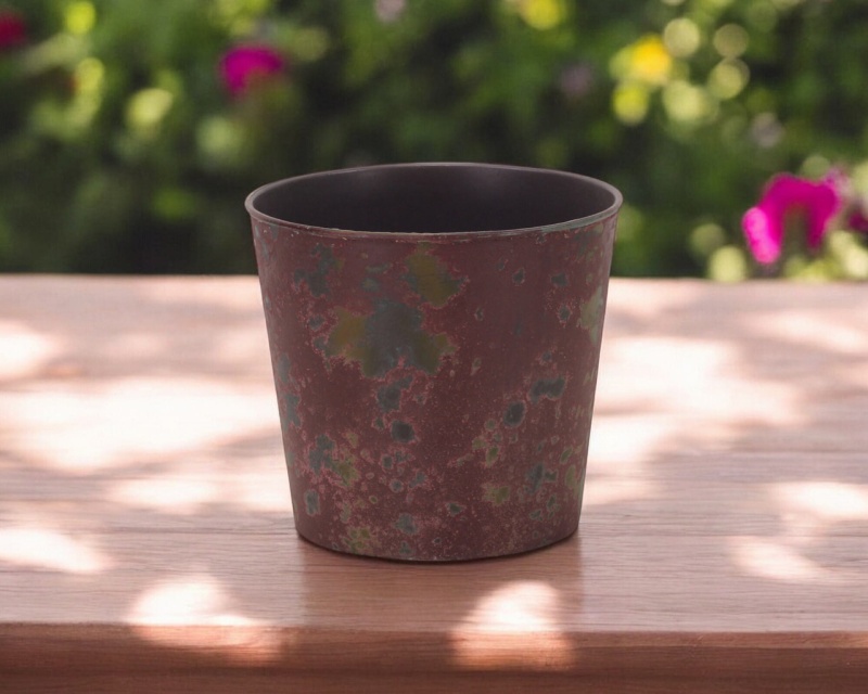 7" Red Recycled Plastic Indoor Outdoor Round Pot Planter