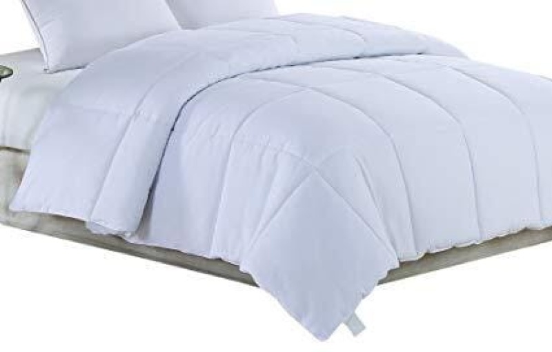 White Twin Microfiber Down Alternative Duvet Insert