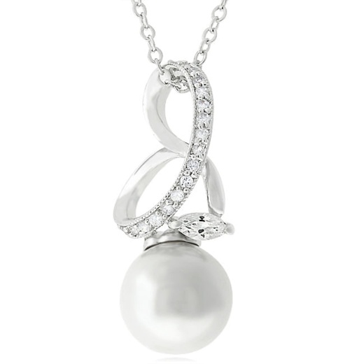 Royalty Pearl Pendant Necklace